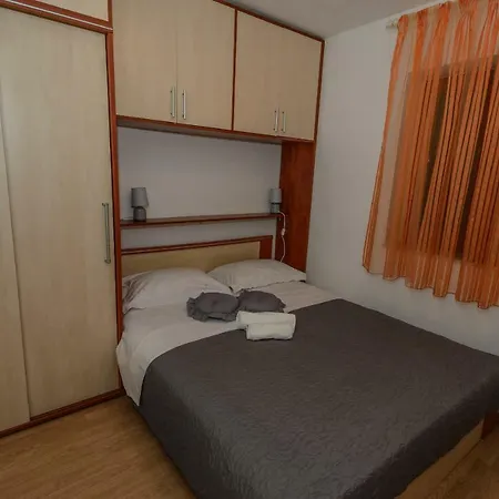 Villa Salona Апартаменты