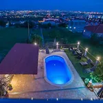 Villa Salona Appartement *