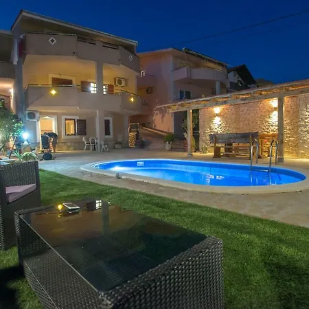 Villa Salona *