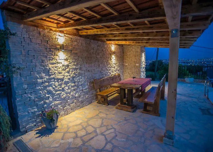 Villa Salona Apartman *