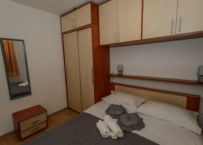 Villa Salona Apartman *